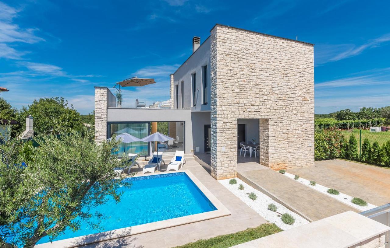 Villa Selest Umag Bagian luar foto