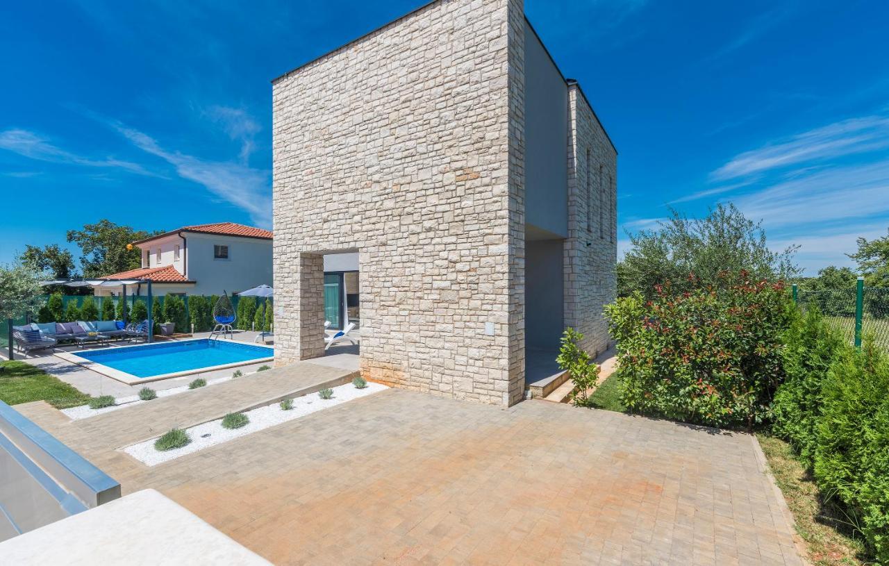 Villa Selest Umag Bagian luar foto