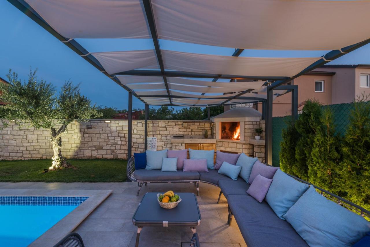 Villa Selest Umag Bagian luar foto